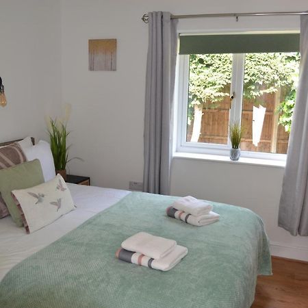 Number 3, Lytton Tree Lodge, Reydon, Southwold ภายนอก รูปภาพ