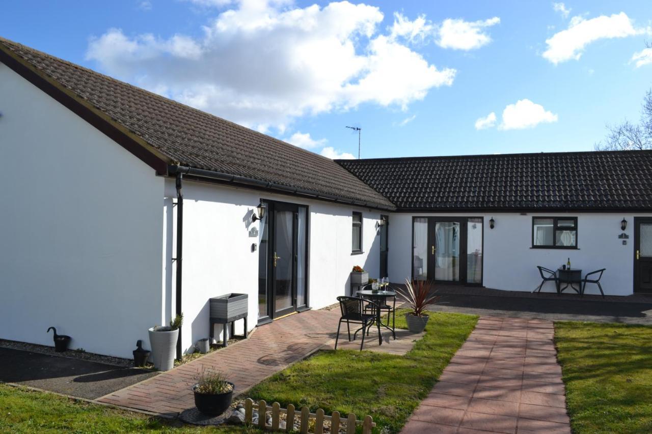 Number 3, Lytton Tree Lodge, Reydon, Southwold ภายนอก รูปภาพ