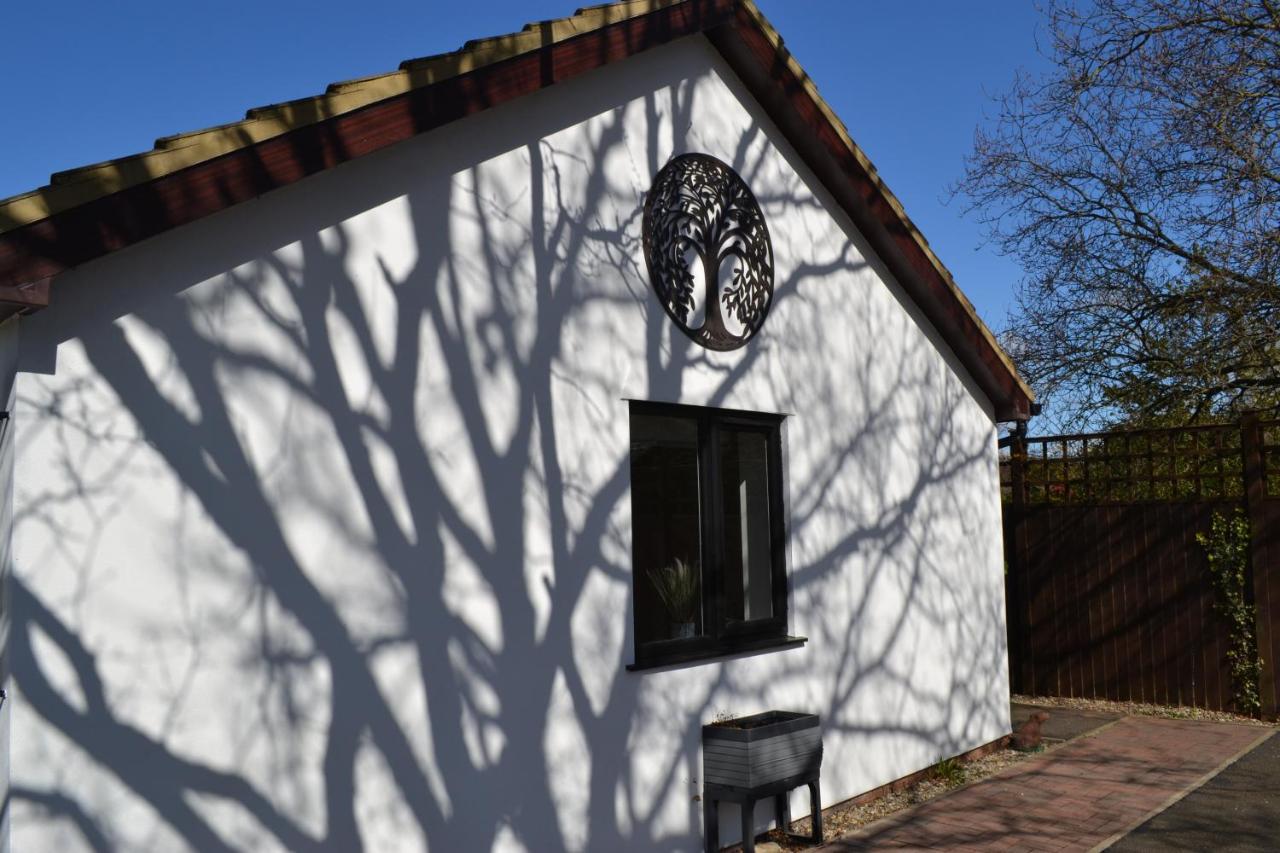 Number 3, Lytton Tree Lodge, Reydon, Southwold ภายนอก รูปภาพ